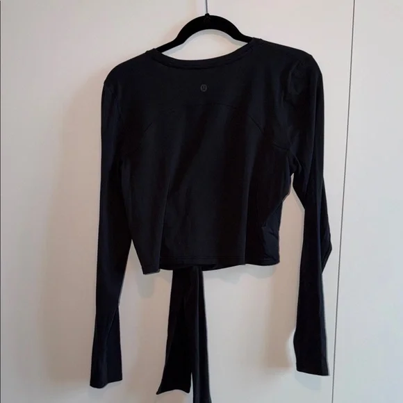 lululemon Black Tie-Front Long Sleeve Top - Picture 4 of 4